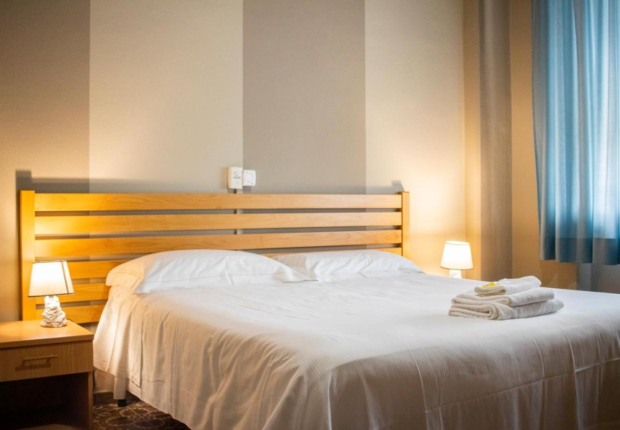 Hotel La Pace Paganico  Buitenkant foto