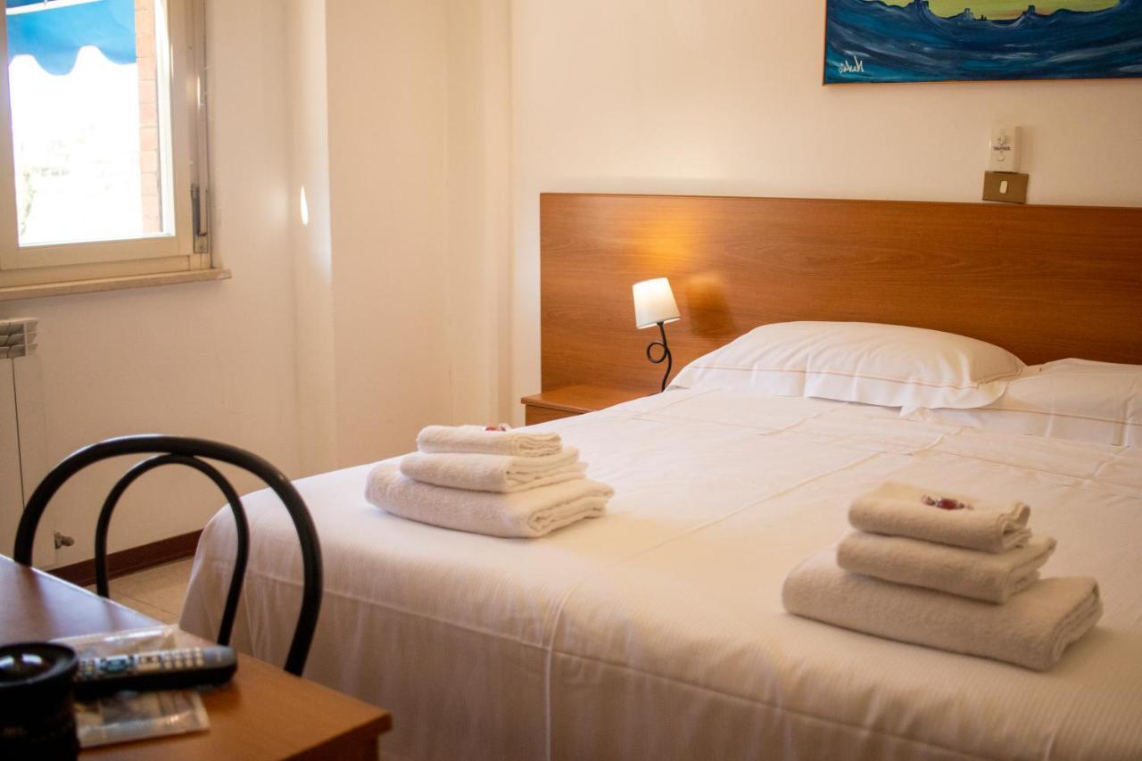 Hotel La Pace Paganico  Buitenkant foto